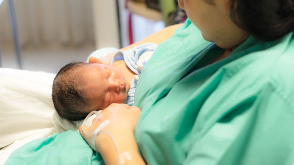 Imun Bayi Czer: Benarkah Lebih Lemah Berbanding Bayi Lahir Normal?