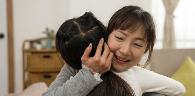 Istimewanya Hubungan Ibu Tunggal & Anak: Kasih Sayang Terbentuk Dari Ujian & Pengorbanan