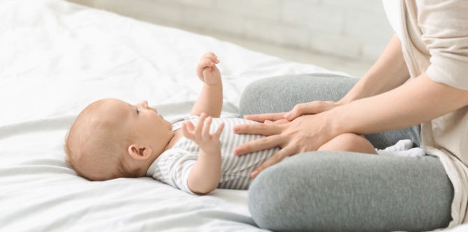 Perut Bayi Berbunyi: Adakah Ia Normal Atau Petanda Masalah? Ini Yang Ibu Ayah Kena Tahu