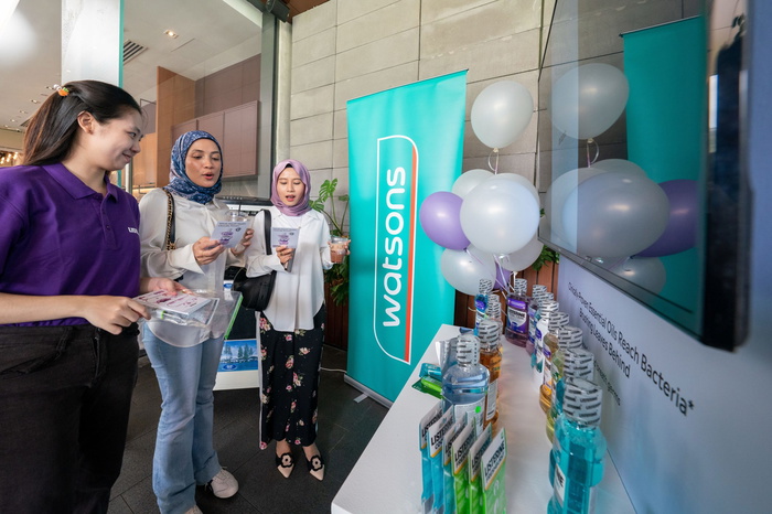Kempen Swish & Snap Listerine® Rai 5,000 Senyuman Sihat Bersama Watsons