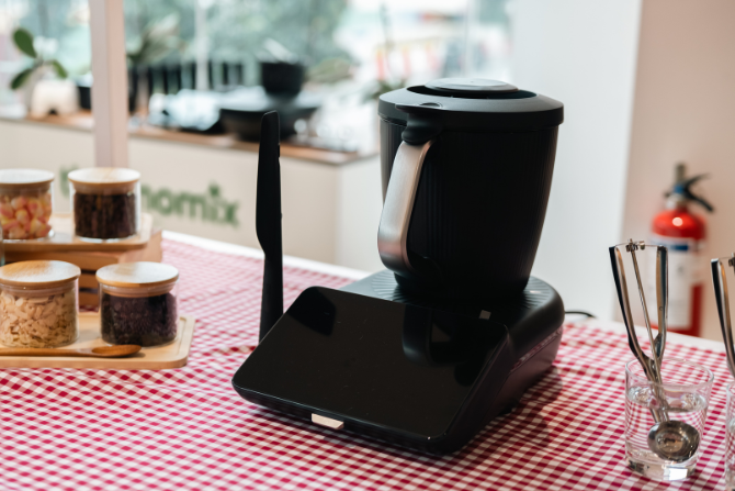 Not Skilled in the Kitchen? Anyone Can Cook Healthy Meals with the New Thermomix® TM7