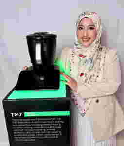 Dr Lynn